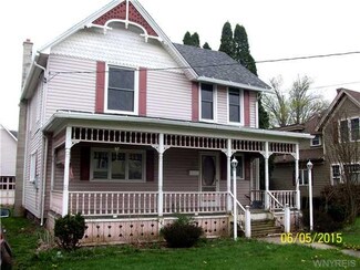 76 Wellsville St, Bolivar, NY 14715