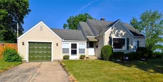 1654 Girard St, Akron, OH 44301
