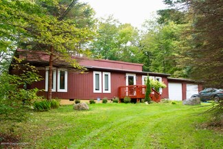 116 Hawk Ln, Canadensis, PA 18325