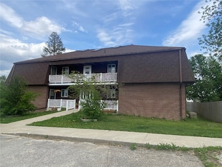 88 1st Ave, Atkins, IA 52206