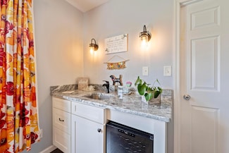 13580 Hollywood Blvd NE, Millersport, OH 43046