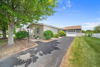 187 Victorian Way, Manchester, NH 03104
