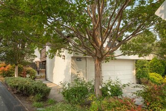2483 Sharon Oaks Dr, Menlo Park, CA 94025