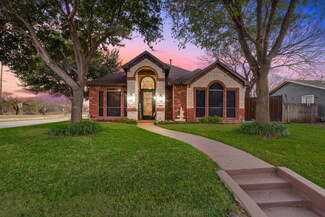 628 E Ellen Ave, Hurst, TX 76053