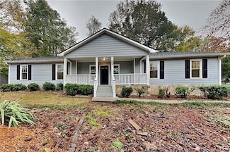 1102 Canterbury Ln, Woodstock, GA 30188