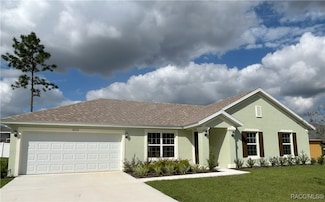8230 N Wakefield Dr, Dunnellon, FL 34434