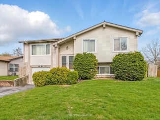 224 Lexington Dr, Bolingbrook, IL 60440
