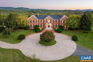 1701 Bentivar Dr, Charlottesville, VA 22911