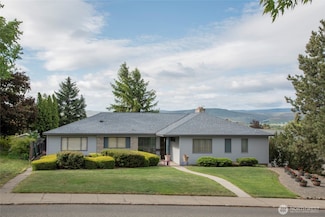 906 E 3rd Ave, Ellensburg, WA 98926