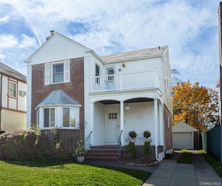 80-50 189th St, Jamaica, NY 11423