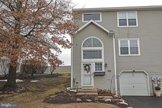 6243 Spring Knoll Dr, Harrisburg, PA 17111