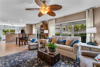 8700 Querce Ct, Naples, FL 34114