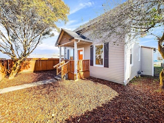 1421 Albee St, Eureka, CA 95501