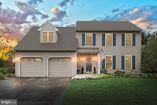 365 Apple Tree Ln, Mount Wolf, PA 17347