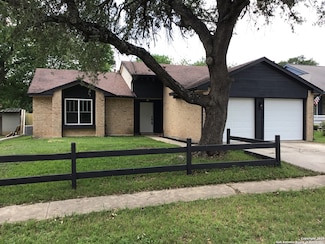 11009 Forest Crown, Live Oak, TX 78233
