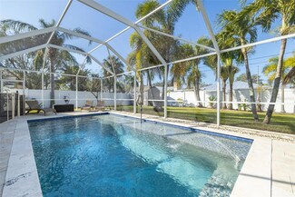 5720 Venetian Blvd NE, Saint Petersburg, FL 33703