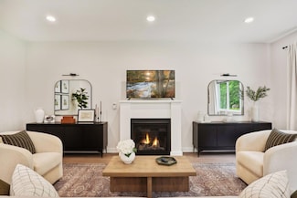 613 Field Point St, Roberts, WI 54023