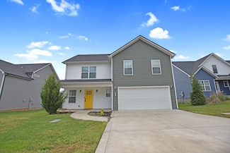 493 Woodtrace Dr, Clarksville, TN 37042