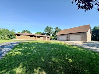 150 Morgan Rd, Butler, PA 16002