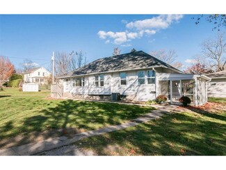 1156 E Jefferson St, Iowa City, IA 52245