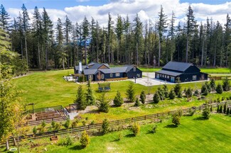 595 Meeker Ln, Lynden, WA 98264