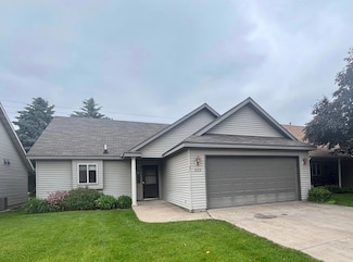 809 Aspen Cir, Waite Park, MN 56387