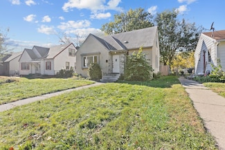 5113 Bryant Ave N, Minneapolis, MN 55430