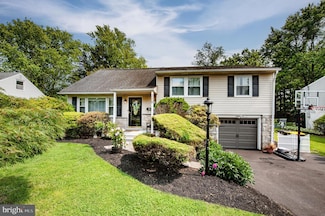 228 Woodlawn Dr, Lansdale, PA 19446