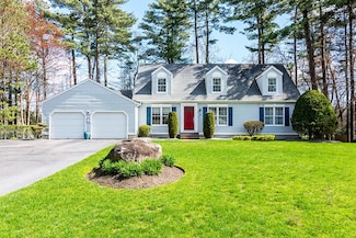 18 Wood Cove Dr, Coventry, RI 02816