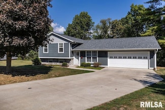 80 Aspen Dr, Canton, IL 61520