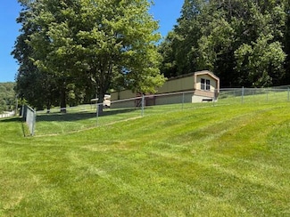 124 Central Point Rd, Rutledge, TN 37861
