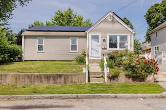 247 Wadsworth St, Providence, RI 02909
