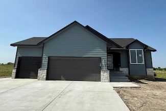 5531 N Toben Ct, Bel Aire, KS 67067