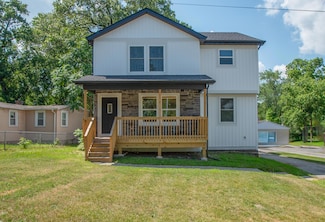 3861 Liverpool Rd, Lake Station, IN 46405
