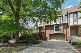 401 Forest Highlands Dr, Pittsburgh, PA 15238