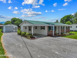 189 Terry St, Newport, TN 37821