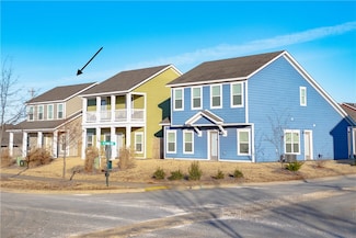 1652 N Golf Club Dr, Fayetteville, AR 72704