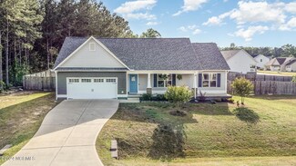 97 Highcroft Cir, Benson, NC 27504