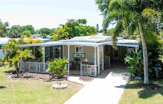 717 Barefoot Blvd, Sebastian, FL 32976