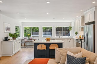 335 Paloma Ave, San Rafael, CA 94901