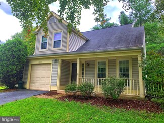 12335 Cliveden St, Herndon, VA 20170