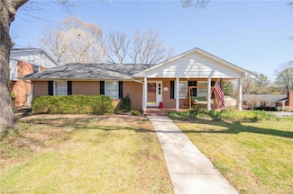 1543 Ireton Ln, Winston Salem, NC 27103