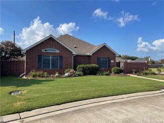 2444 Vogue Dr, Lake Charles, LA 70605