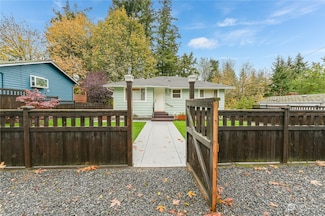 216 NW 203rd St, Shoreline, WA 98177