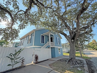 1415 Moody Ave, Galveston, TX 77550