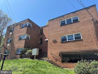 1510 N Rolfe St Unit 4, Arlington, VA 22209