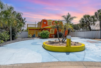 303 Winslow Cir, Cocoa Beach, FL 32931