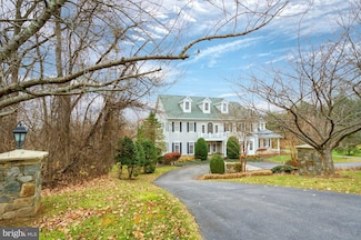 40398 Beacon Hill Dr, Leesburg, VA 20176