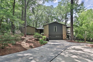 2707 Lookout Dr, Columbus, GA 31906