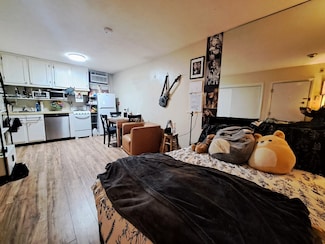57 Salem St Unit 1R, Boston, MA 02113